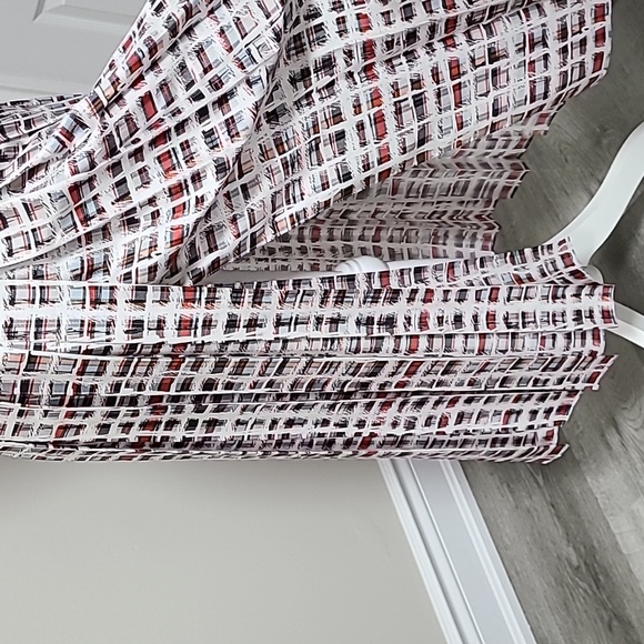 💎 HOST PICK 💎 Burberry 100% Silk Skirt (NWT) - Picture 2 of 5